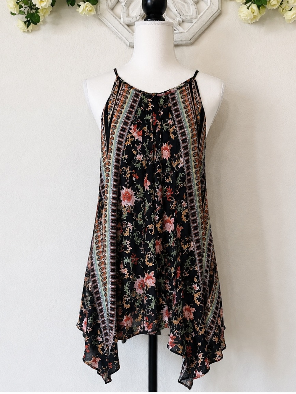 Max Studio • Black Floral Boho Sleeveless Handkerchief Hem Tunic Top
